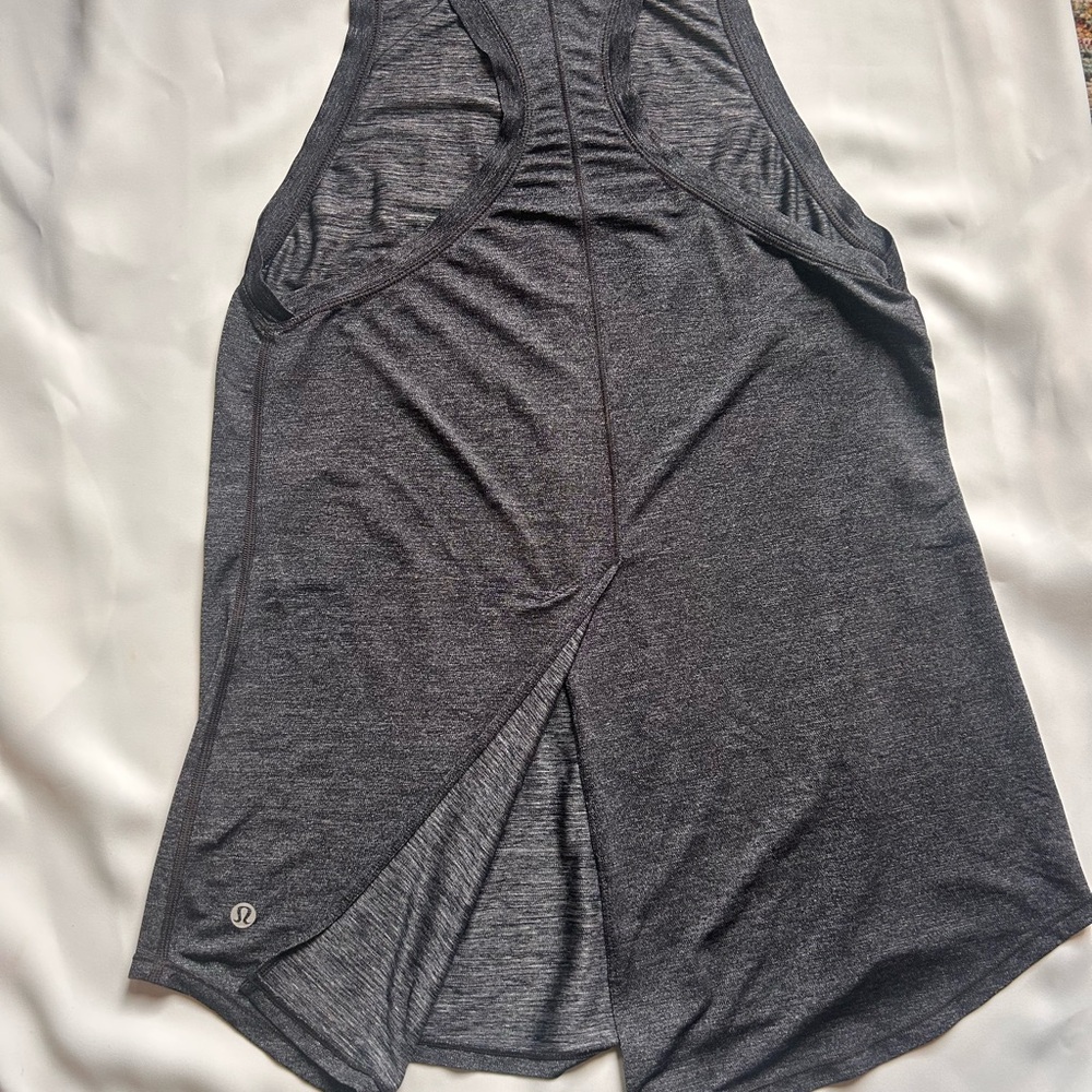 Lululemon BUNDLE! 2 tops! Navy blue and charcoal Tank Tops/workout tanks - Picture 7 of 7
